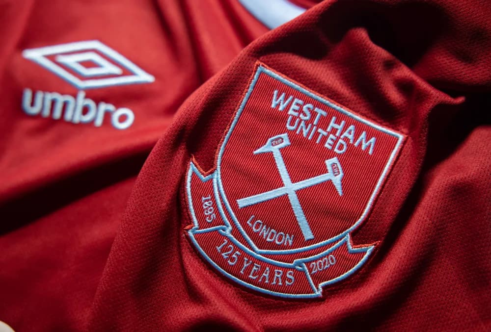 MuchBetter fans of West Ham United video call team players